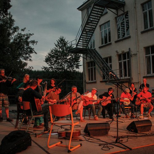 2018-DMM-401-Ensemble folk.jpg