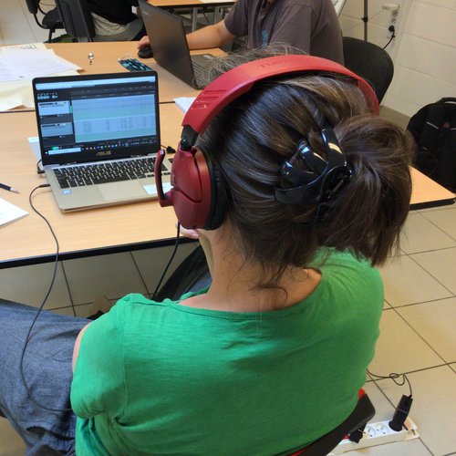 2021-ADS-508-Podcasts radio.jpg